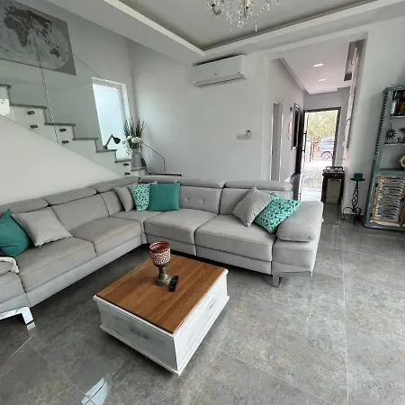 Mountain View Holiday home Kazaphani